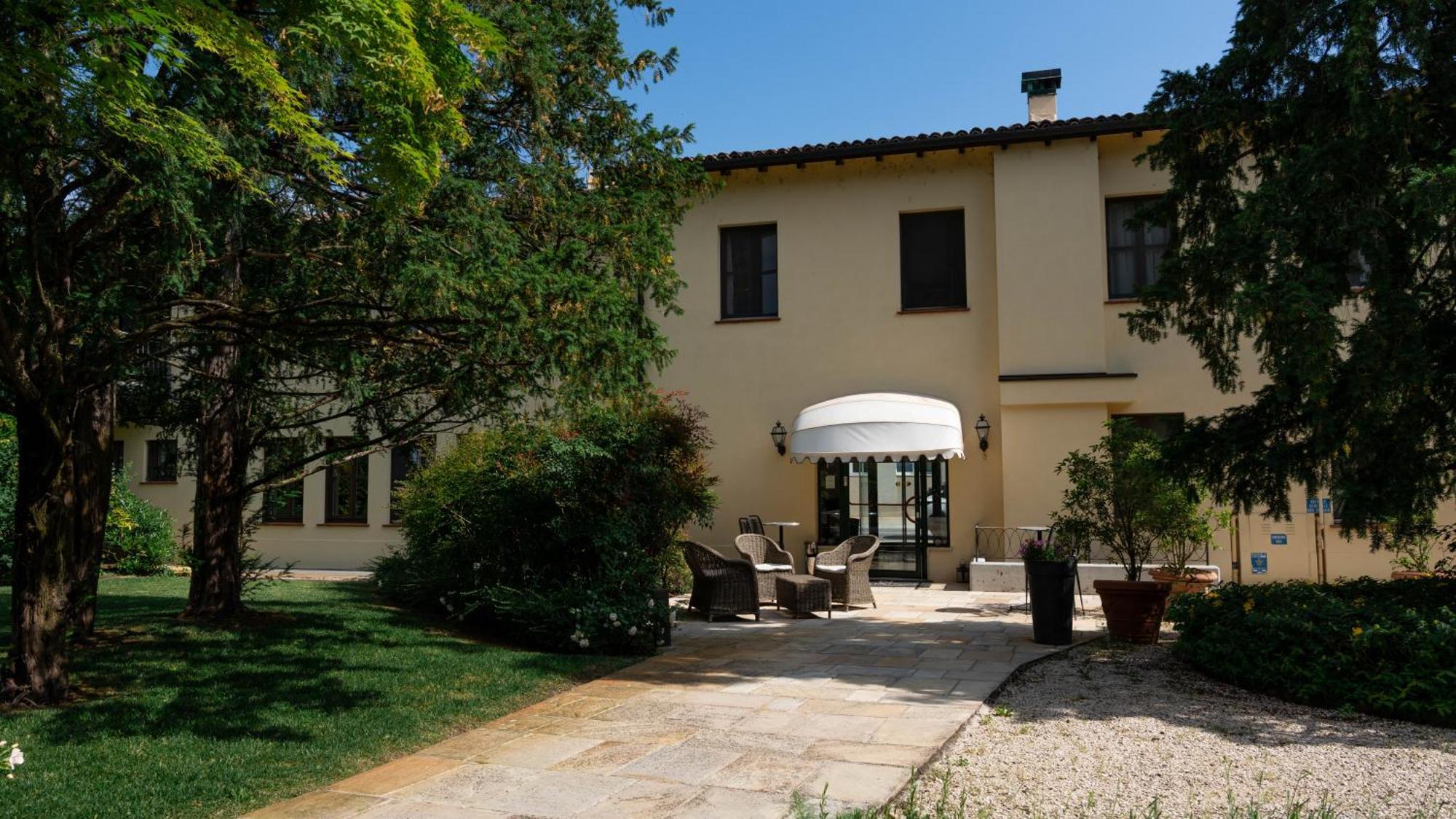 Hotel Villa Nabila Reggiolo Zewnętrze zdjęcie