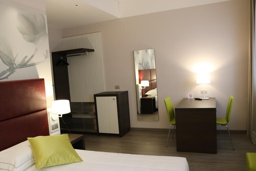 Hotel Villa Nabila Reggiolo Zewnętrze zdjęcie